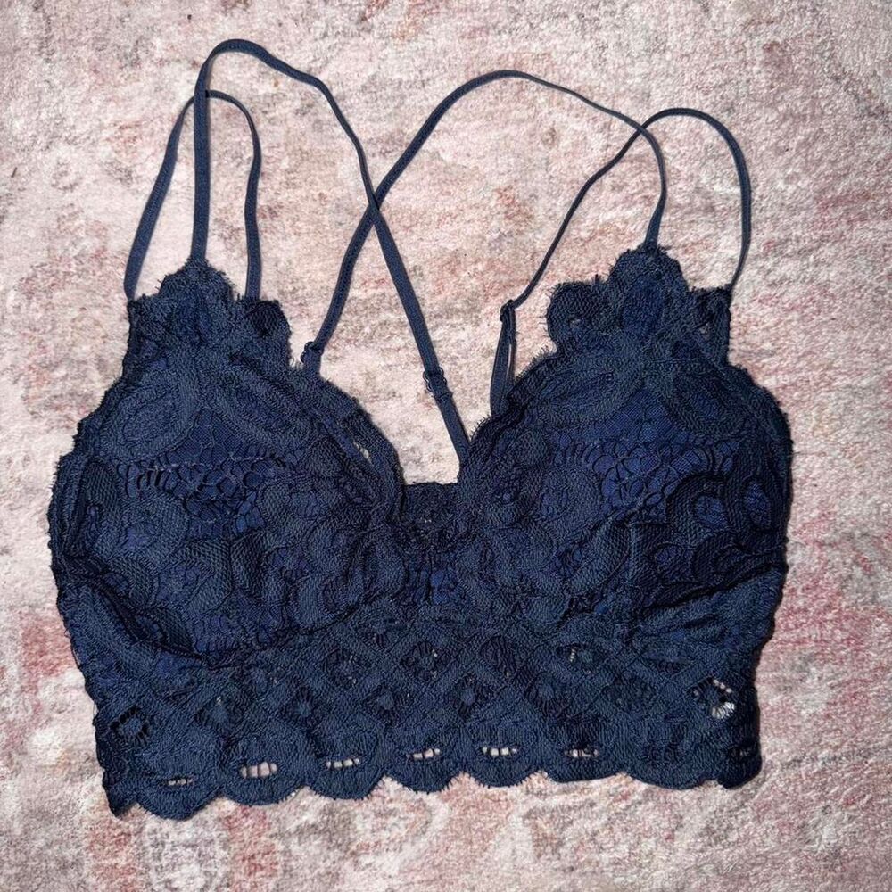 Unbranded Women's Navy and Black Vest
